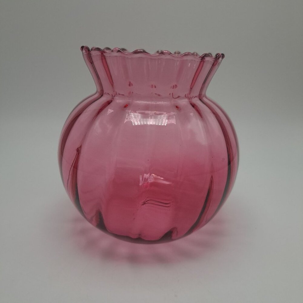 Pilgrim Cranberry Glass Optic Pattern Vase